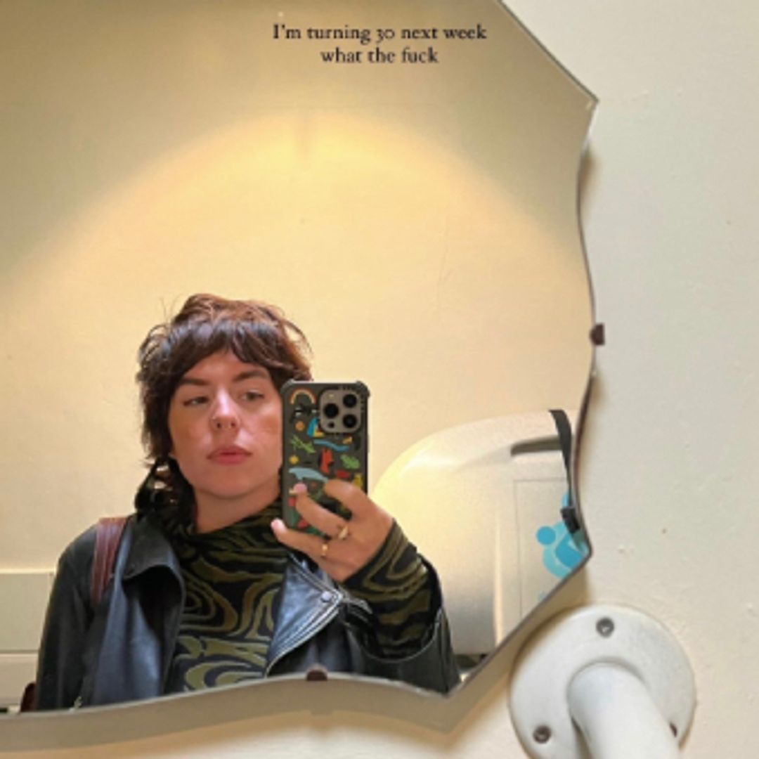 Bella Kidman Cruise in a mirror selfie shared on Instagram