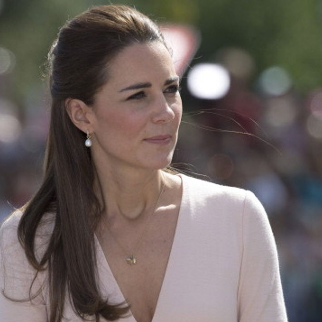 Queen Elizabeth to give Kate Middleton special honor to mark record reign