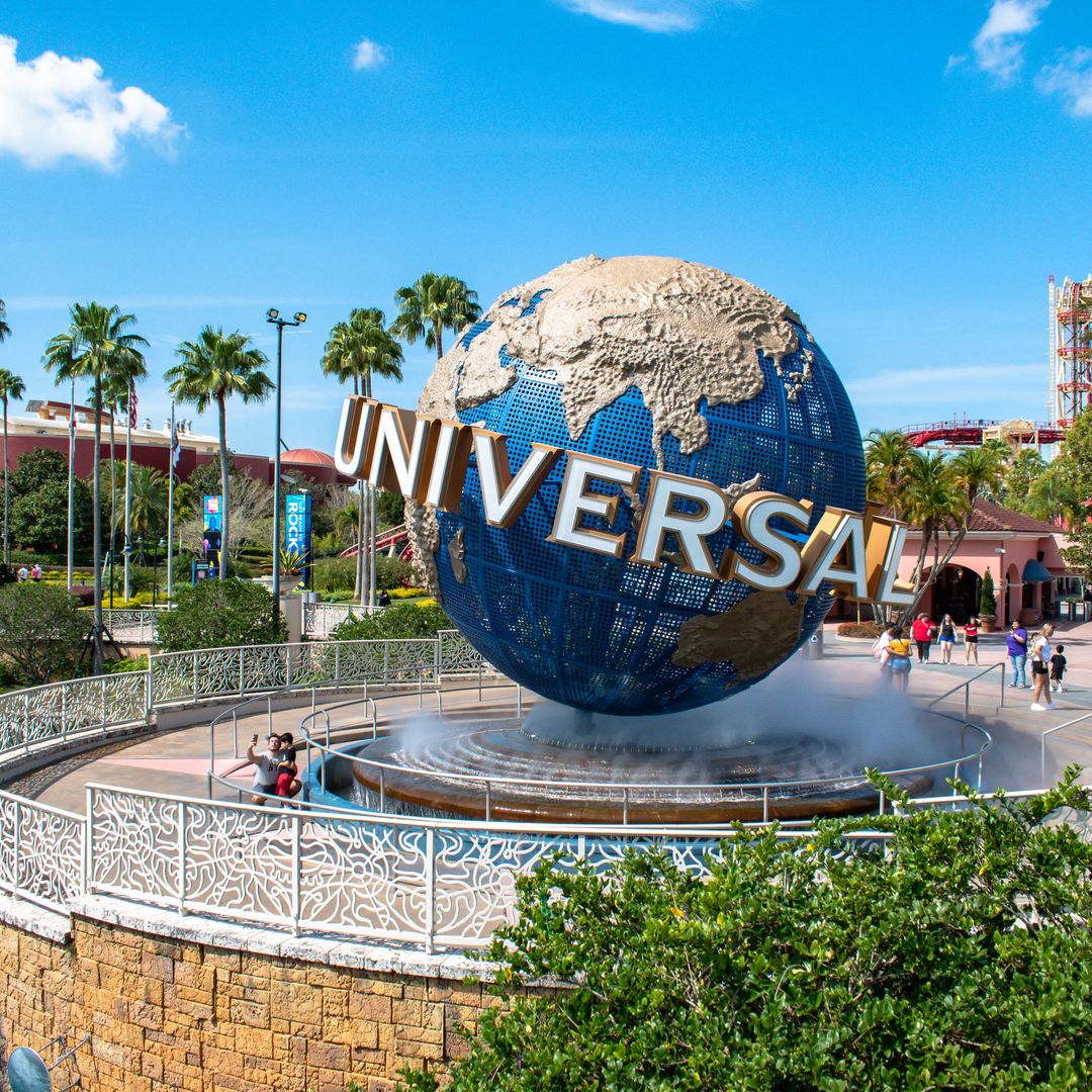 Mammoth UK theme park 2 hours from London - details