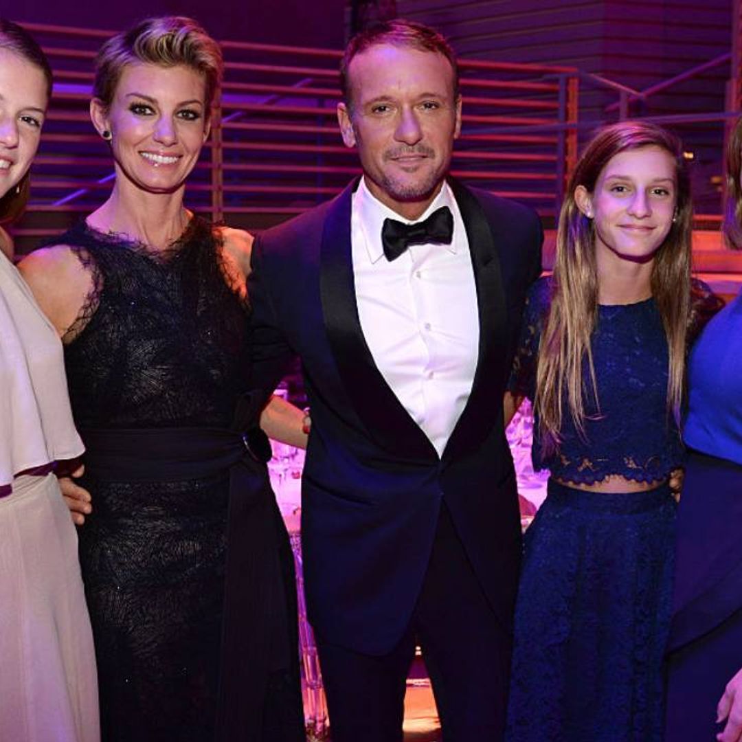 Faith Hill, Tim McGraw and daughters pose for striking photos inside spectacular home