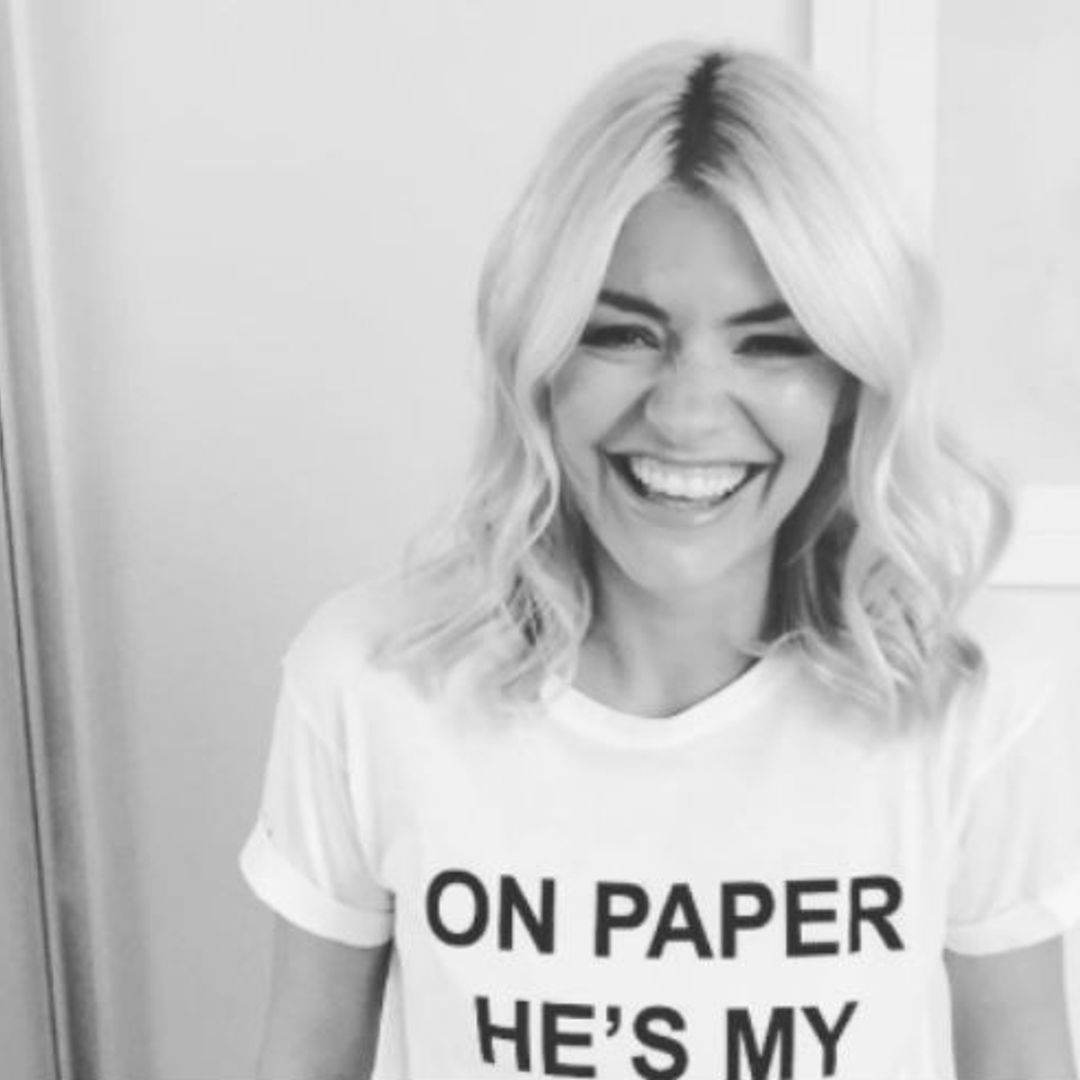 Holly Willoughby is the ultimate fangirl in £7.99 Love Island T-shirt from New Look