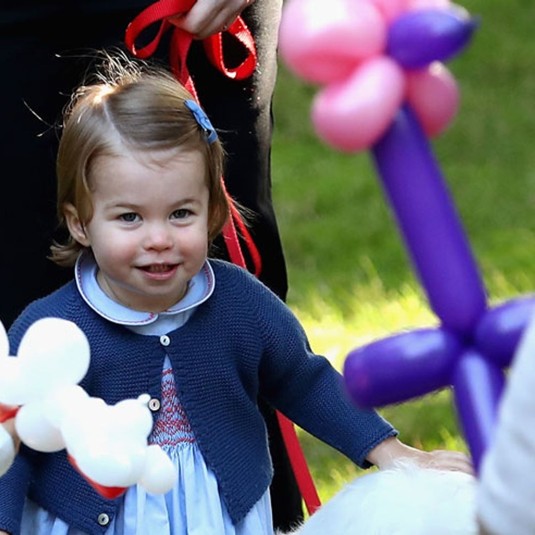 Princess Charlotte is walking: watch her first steps on the Royal Tour
