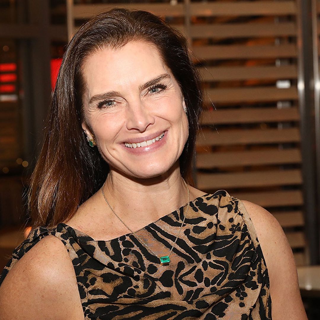 Brooke Shields thrills fans with epic selfie from the 1980s