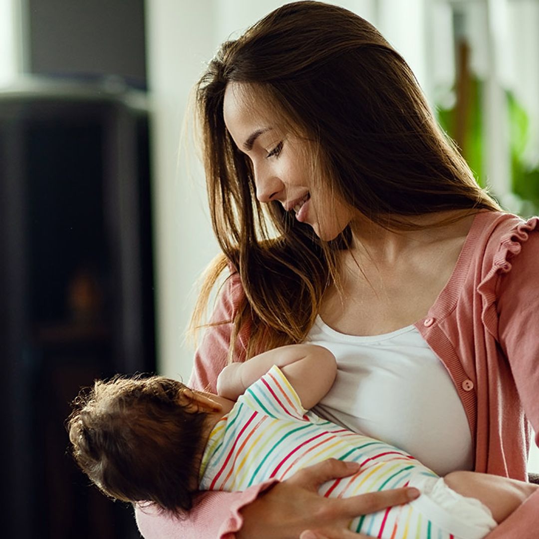 7 helpful breastfeeding tips for mums from an infant feeding expert