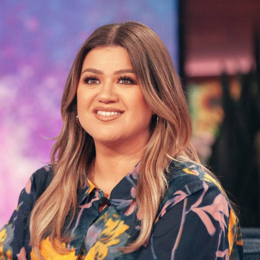 Kelly Clarkson bids farewell to show as she gears up for summer vacation