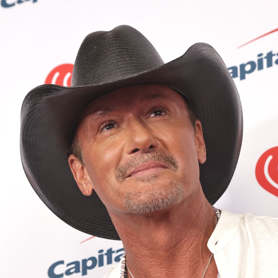 Tim McGraw gets his famous daughters' backing over public return