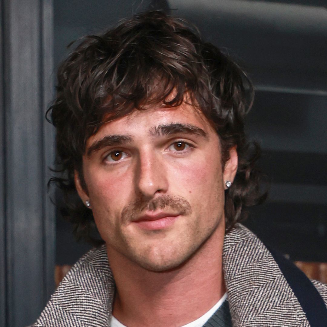 Jacob Elordi's fans react to moment with paparazzi in Paris