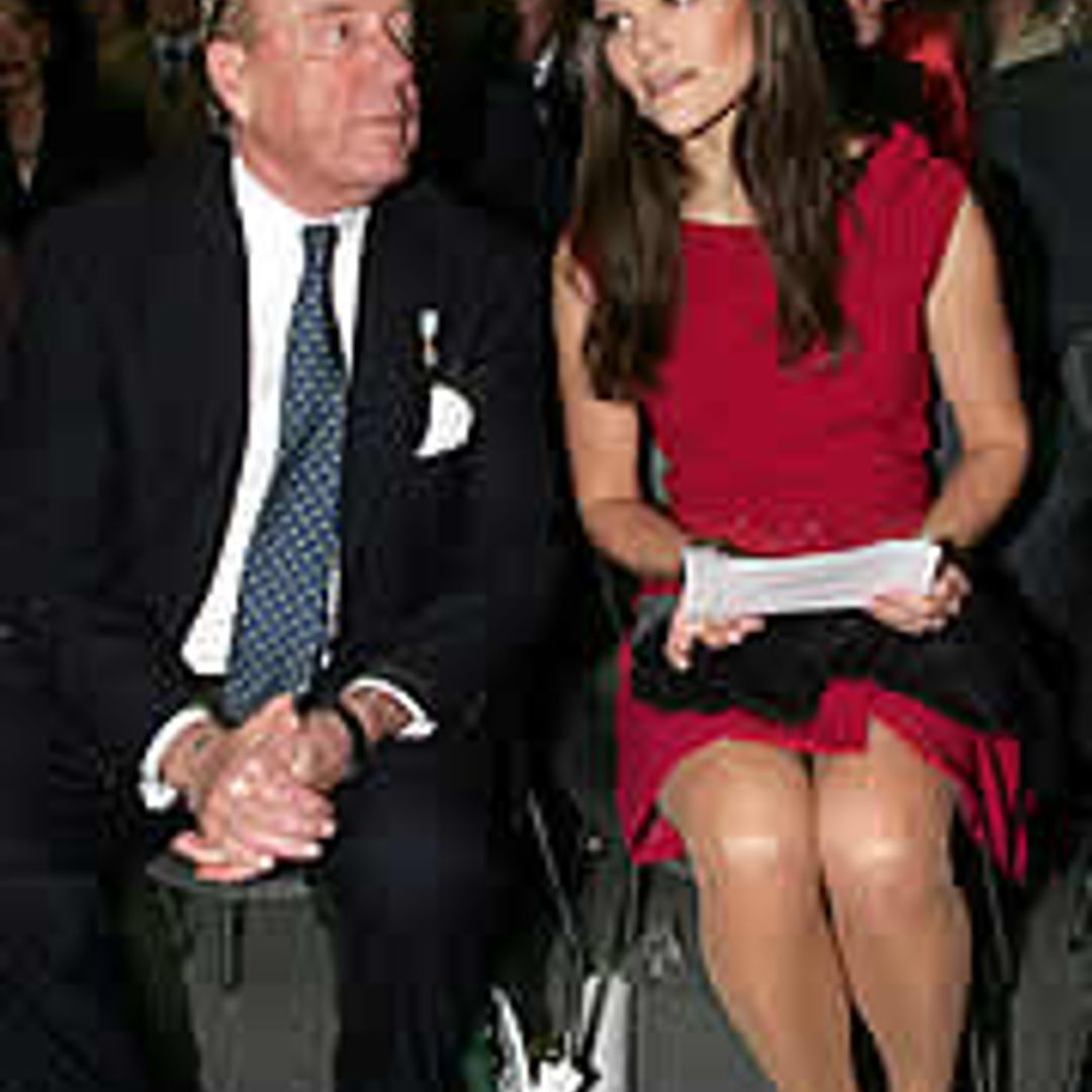 Victoria displays effortless chic