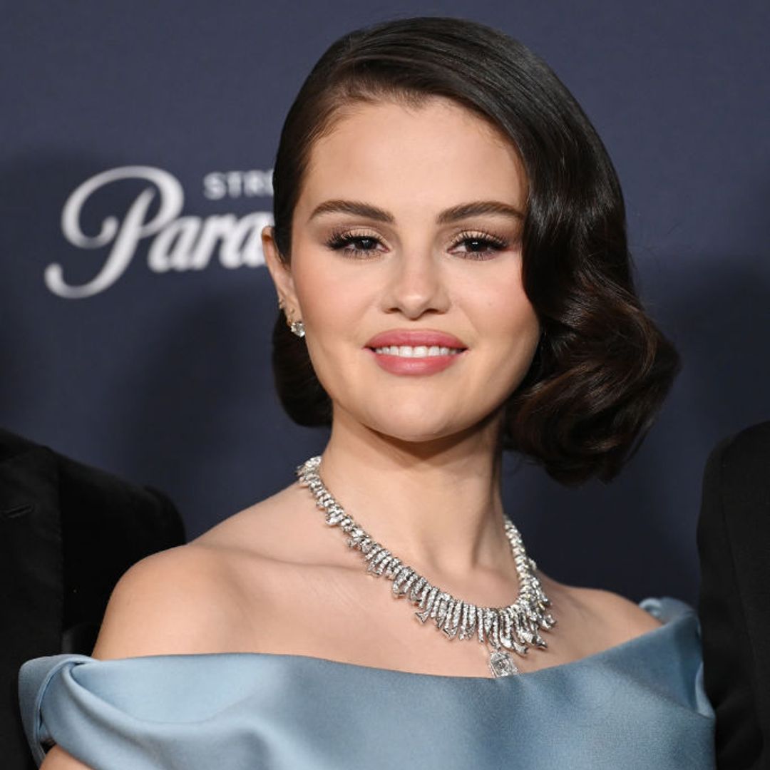 Selena Gomez's 'Cinderella' inspired Golden Globes makeup is straight from a fairytale