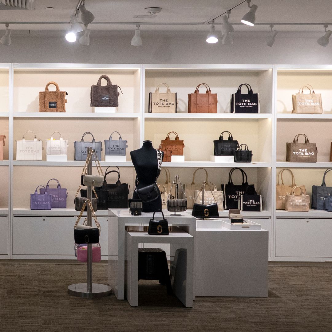 Nordstrom Rack has a $180 Marc Jacobs bag for $65 and it's so cute you have to see it