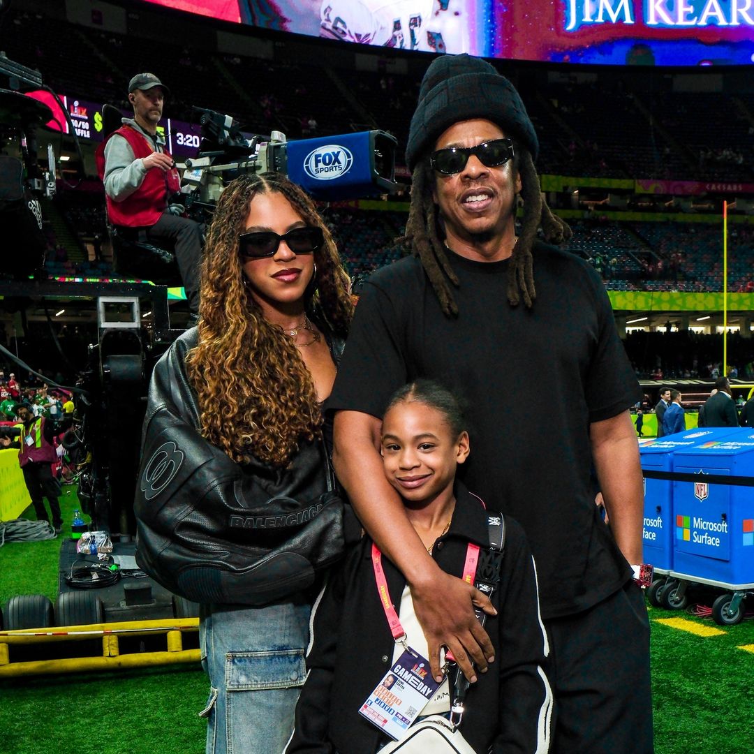 Jay-Z, Blue Ivy and Rumi Carter at Super Bowl LIX at the Caesars Superdome, New Orleans