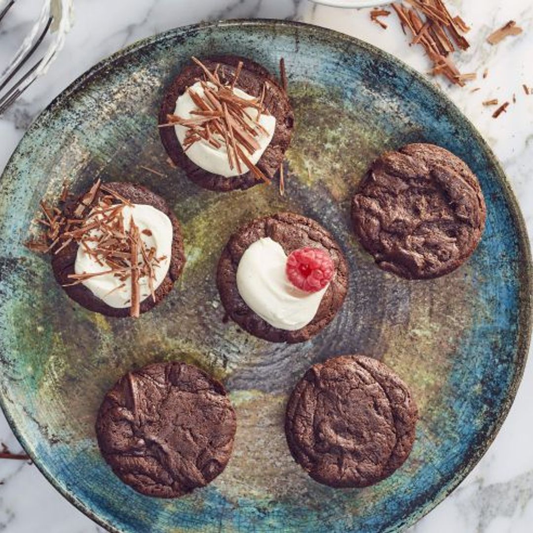 Rachel Stevens' flourless mini chocolate cakes recipe
