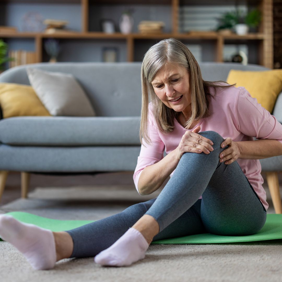 11 easy yoga stretches you can do with bad knees - and 3 you should never try