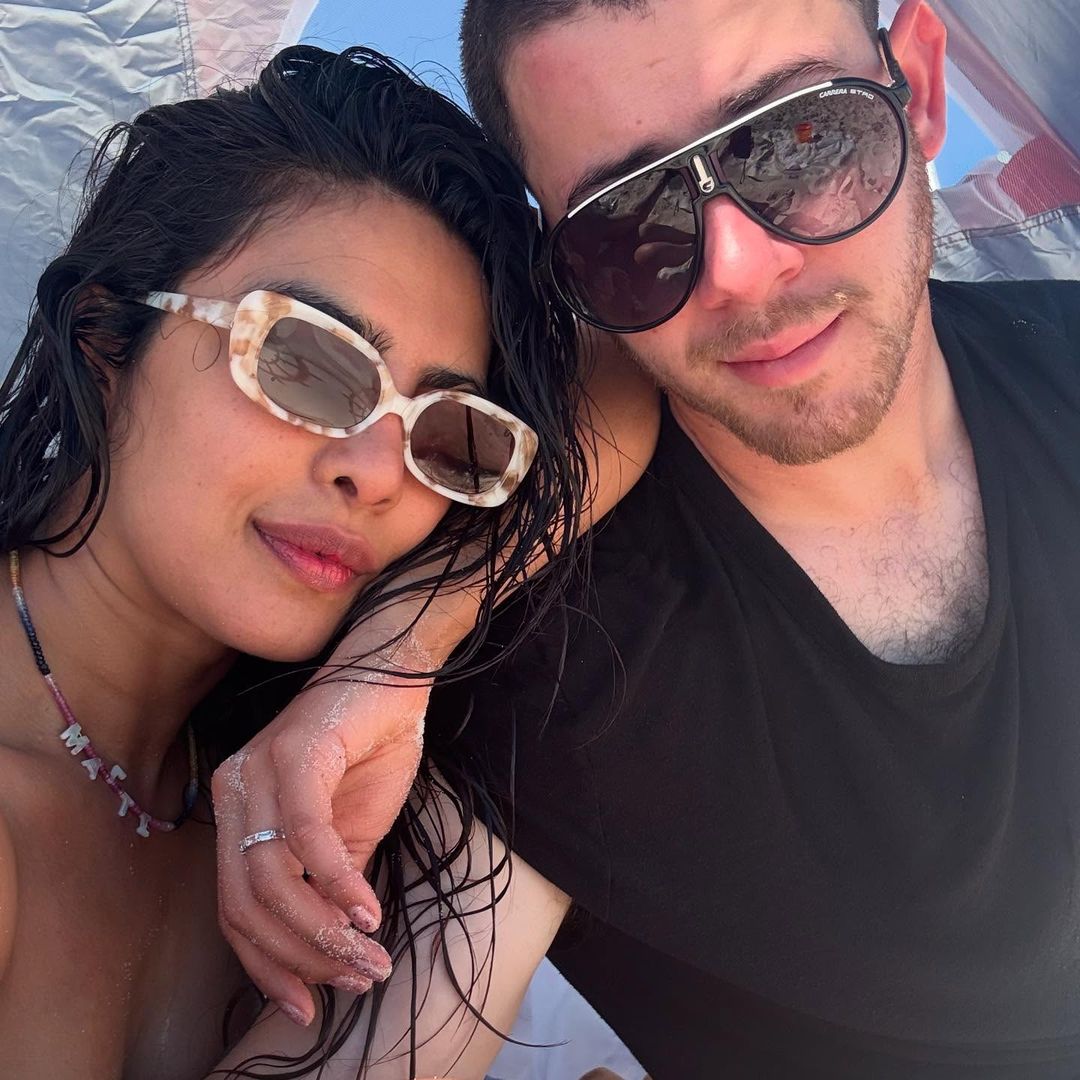 Priyanka Chopra stuns in tiny bikini in gorgeous family beach photo