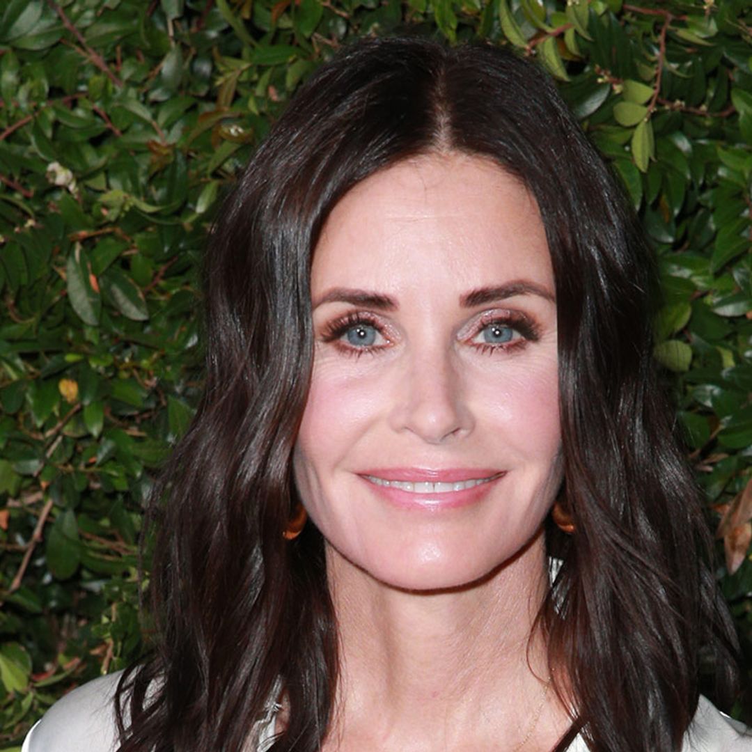 Courteney Cox shares incredible throwback to final Friends script read