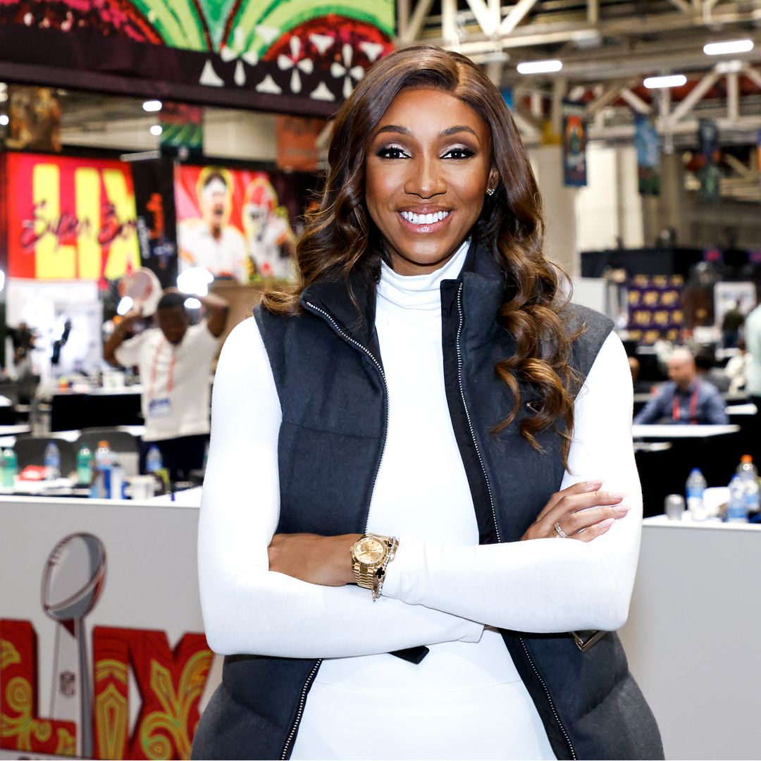 Maria Taylor, présentatrice sportive de NBC, pose pour une photo à Radio Row, à l'intérieur du centre de congrès Ernest N. Morial, avant le Super Bowl LIX, le 7 février 2025, à la Nouvelle-Orléans, en Louisiane.