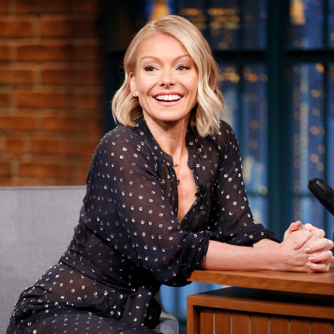 Kelly Ripa shocked live on air as Ryan Seacrest takes a tumble in unearthed video