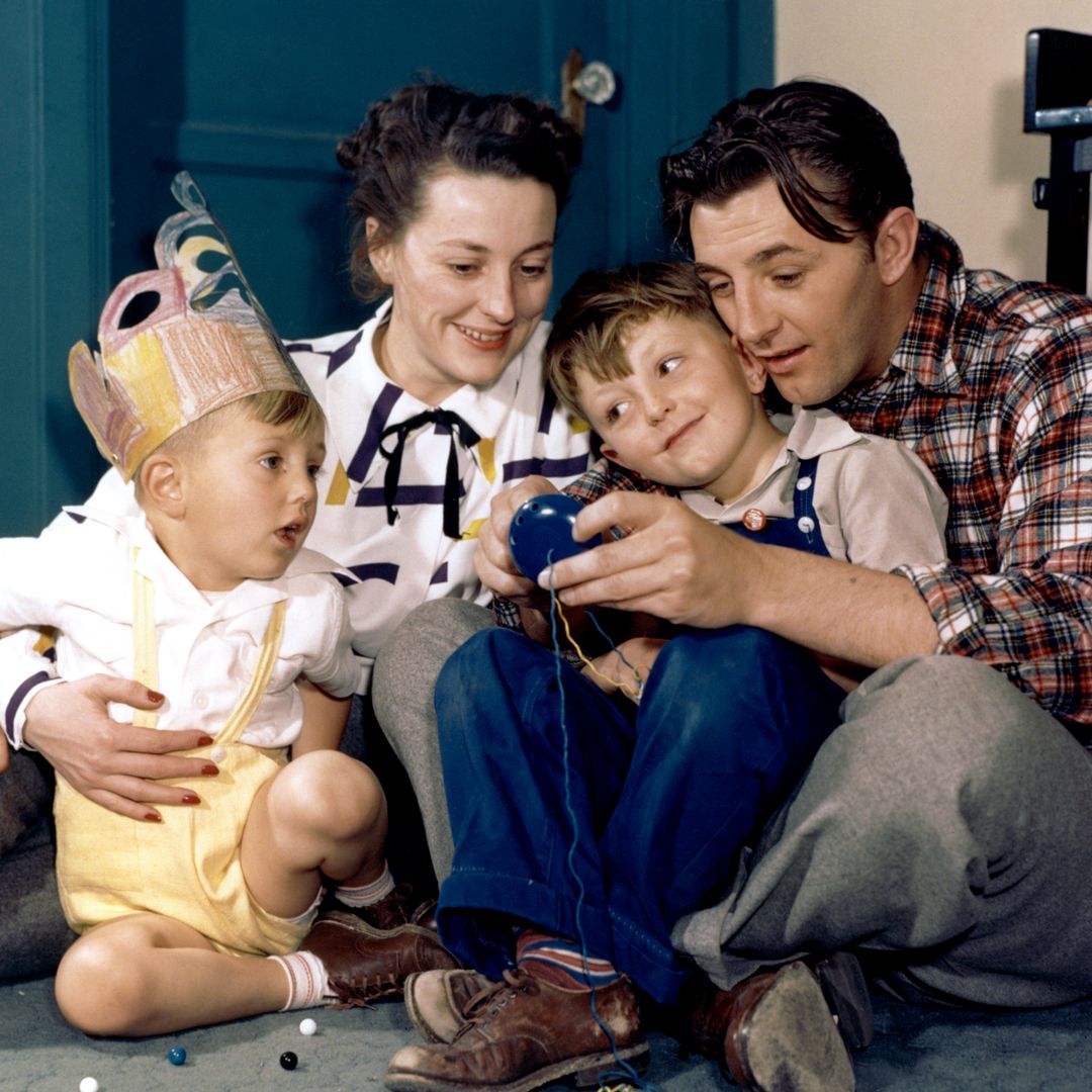 Robert Mitchum’s lookalike son James dies aged 84