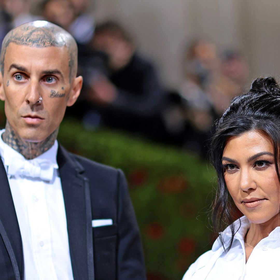 Celebrity couples who don't live together