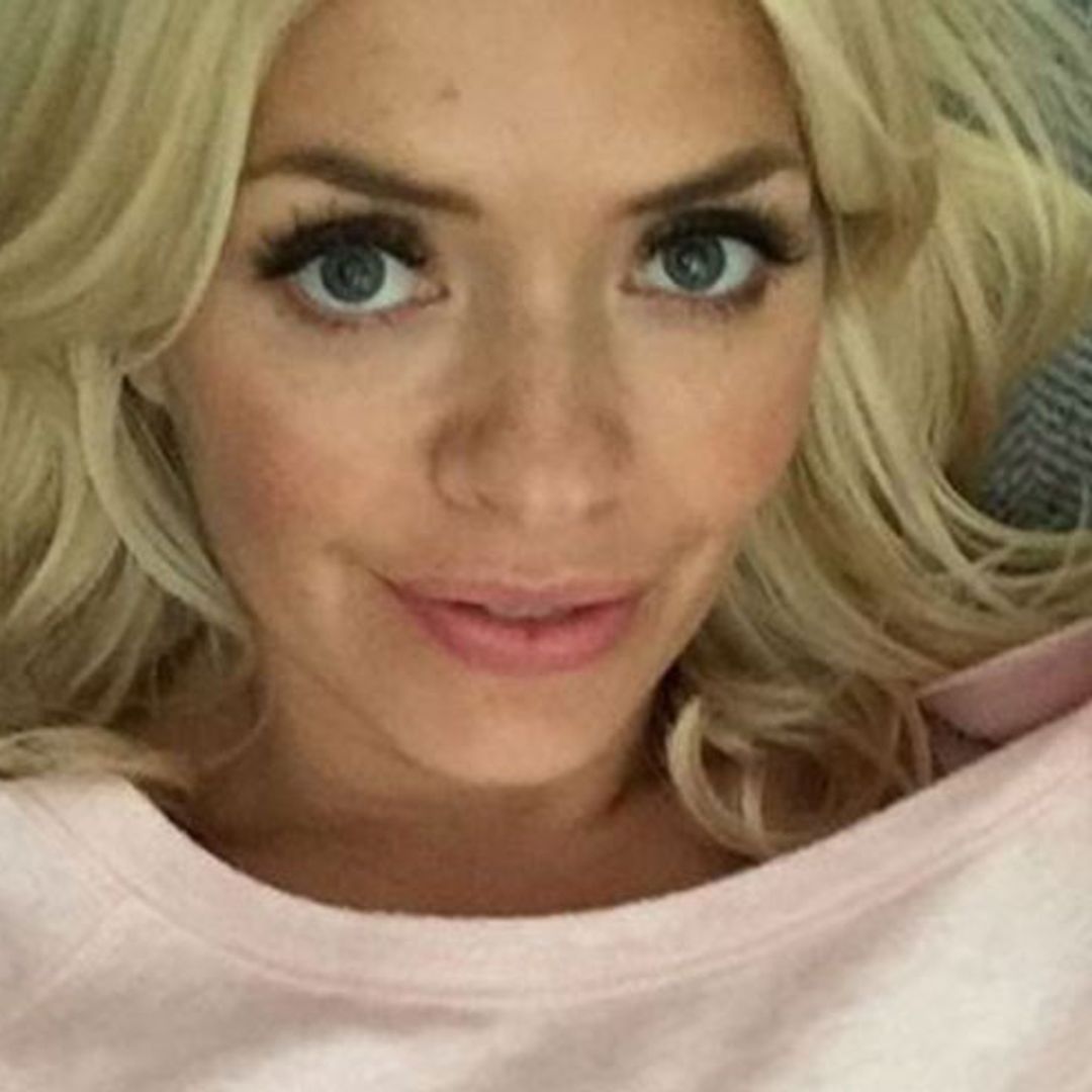 Holly Willoughby promotes anti-bullying message in Be Kind slogan sweatshirt
