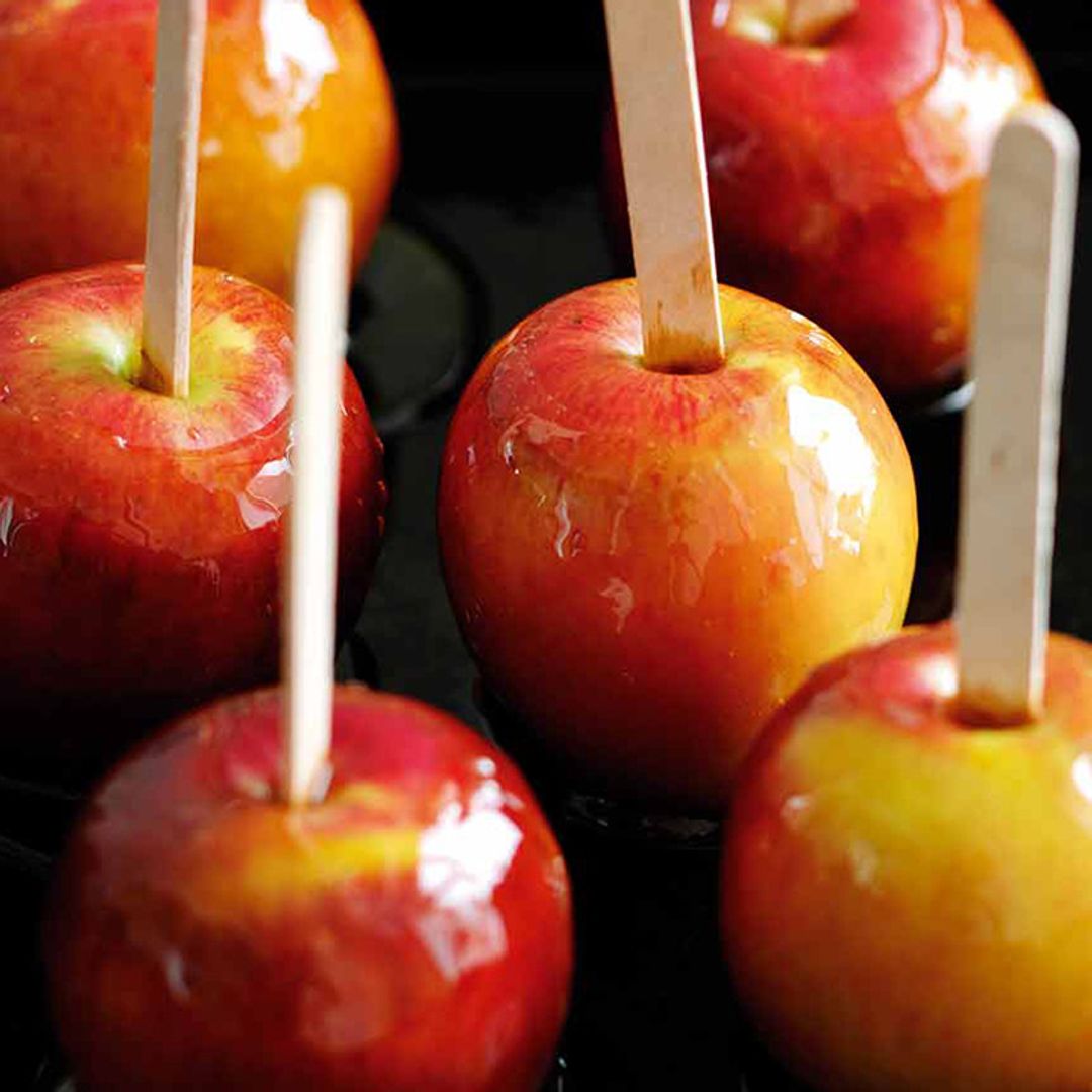 Bonfire Night: Make foolproof toffee apples with this 10-minute recipe