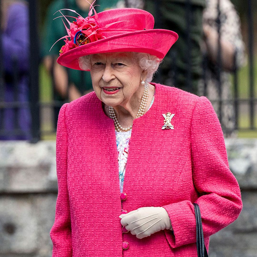 The Queen remains at Balmoral as staff member tests positive for COVID-19 - report