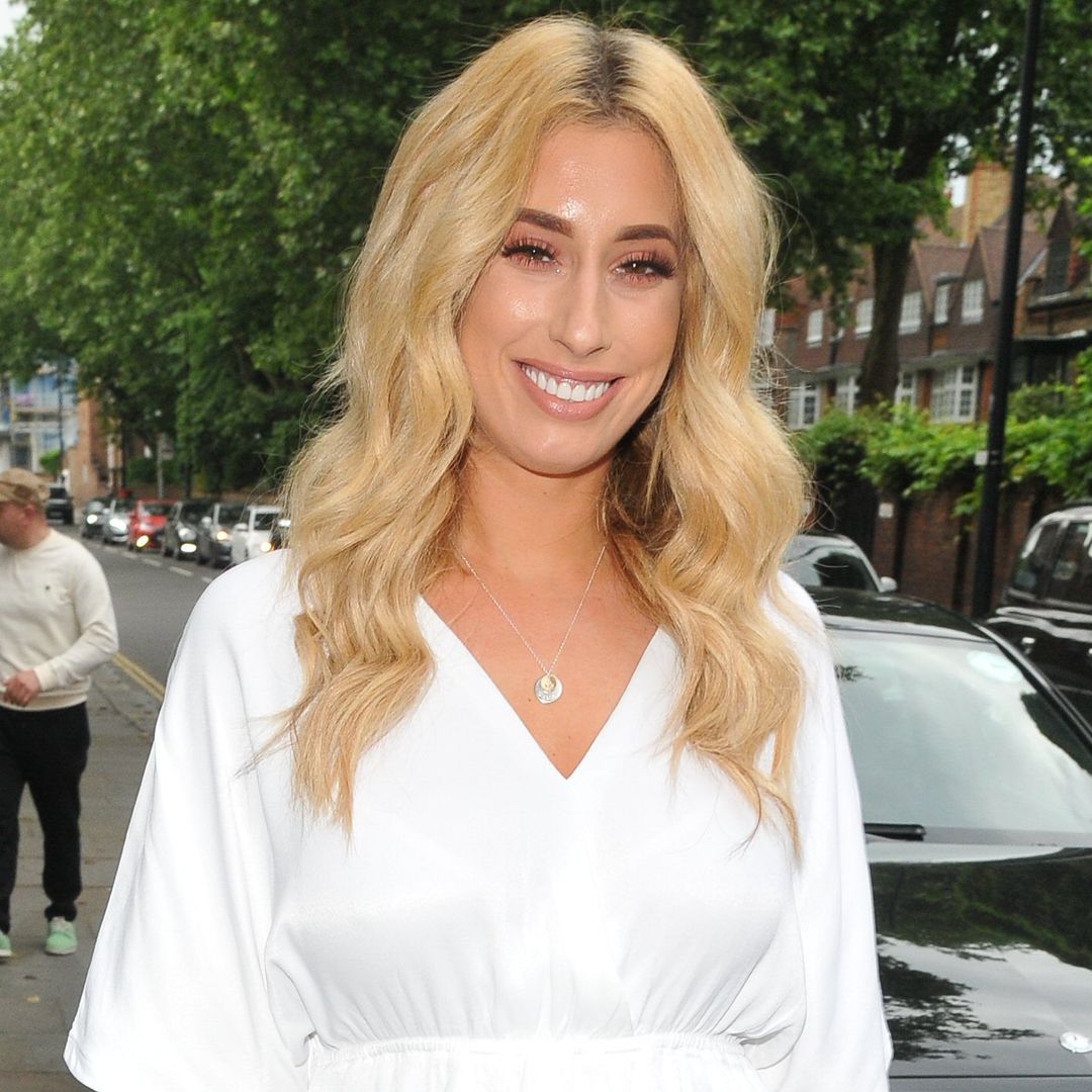 Stacey Solomon's swimming pool belongs in the French Riviera in incredible new video