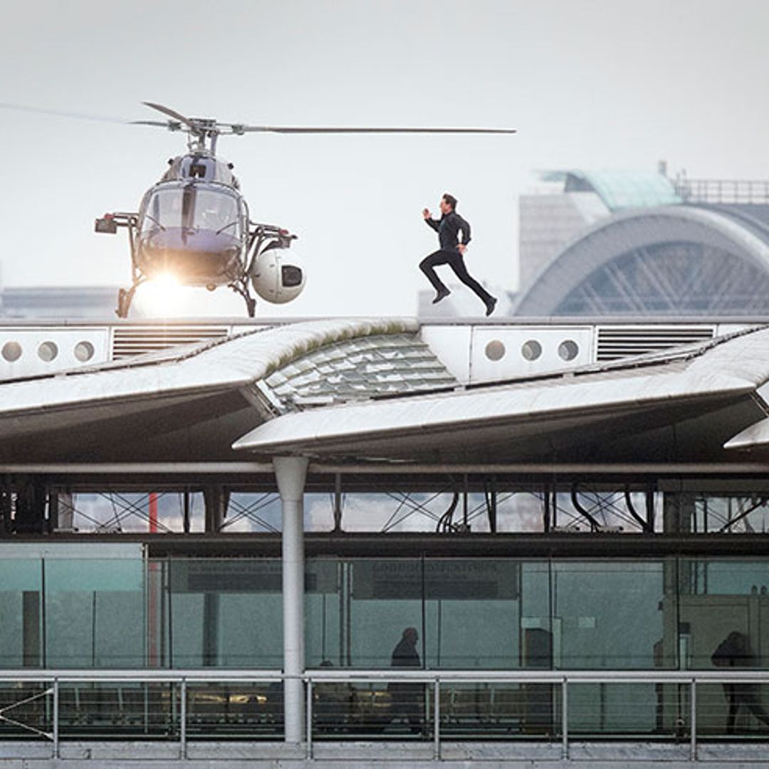 Tom Cruise back to performing stunts after breaking ankle