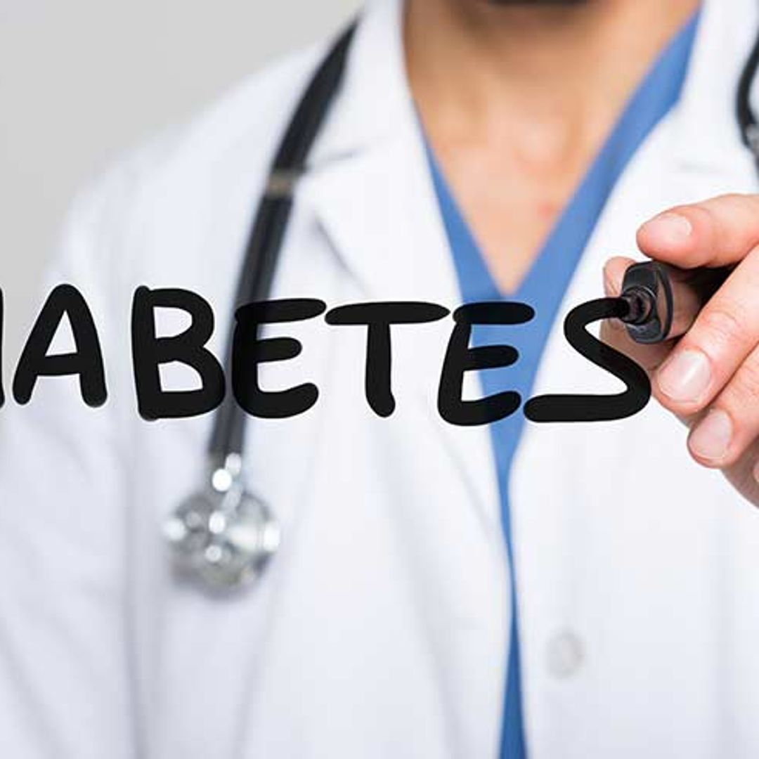 What are the symptoms and treatment for Type 1 and Type 2 diabetes?