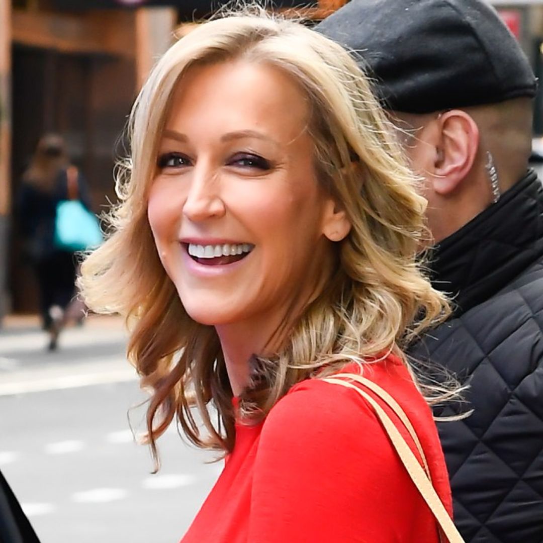 GMA star Lara Spencer wows fans in skintight mesh dress at CMA Awards ...