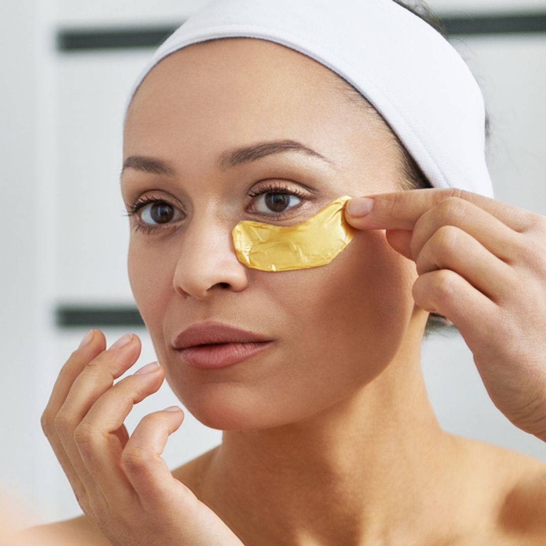 Shoppers say these de-puffing eye patches work 'instantly' and they're 40% off