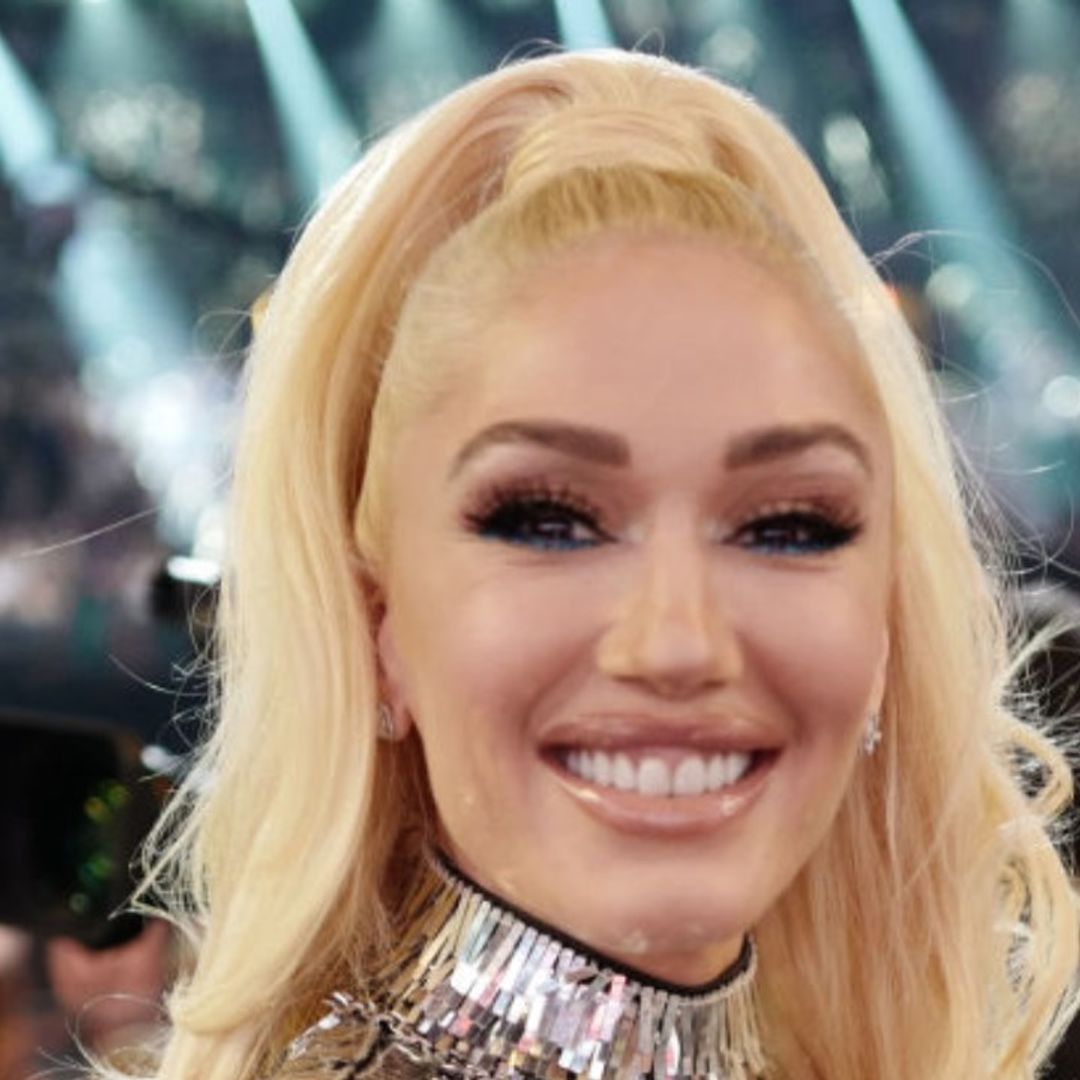 Gwen Stefani is unrecognisable with short fringe and wavy hair