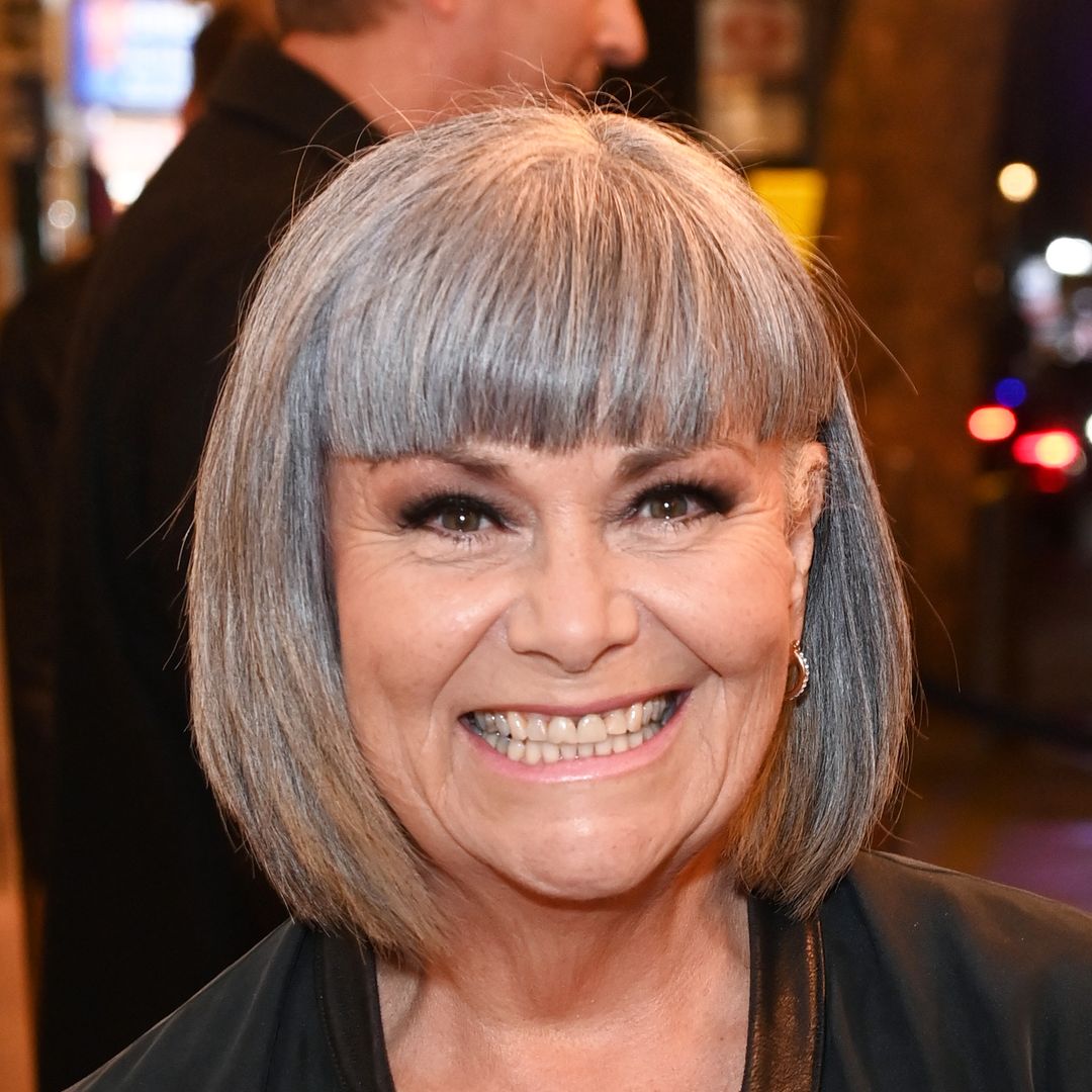 Dawn French becomes a fashion influencer in unexpected tea towel dress
