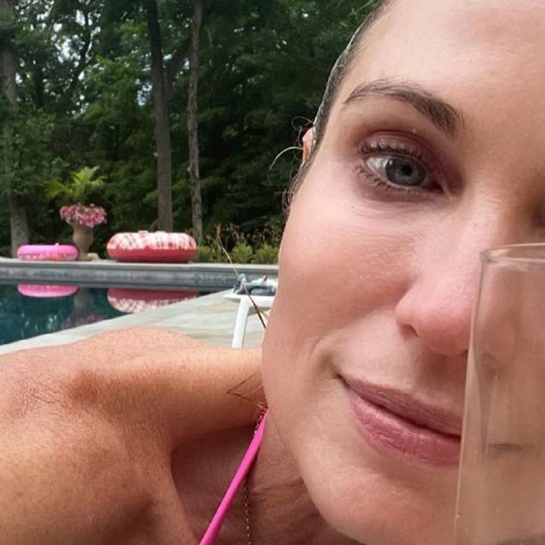 Amy Robach shares dreamy pool photo during family vacation in Italy