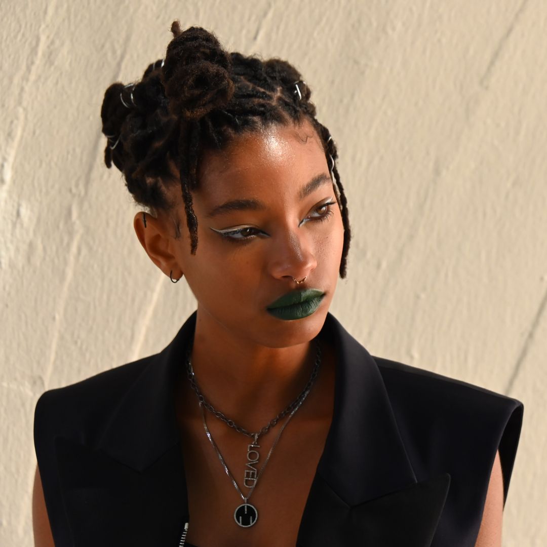 Willow Smith commands attention as she displays huge tattoos and piercings in close-up selfie