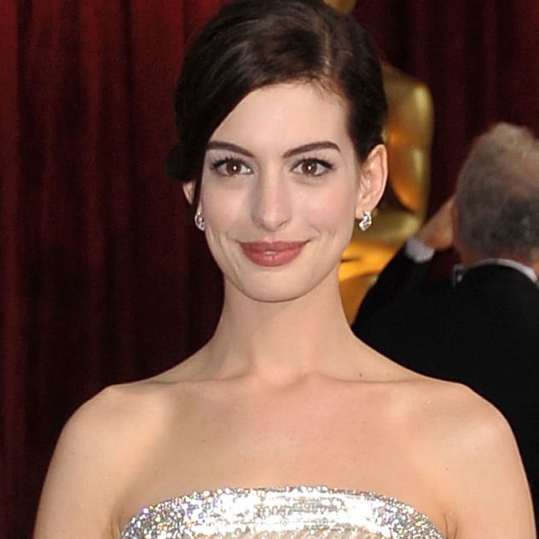 Anne Hathaway's wedding dress in The Princess Diaries is almost identical to royalty – photo