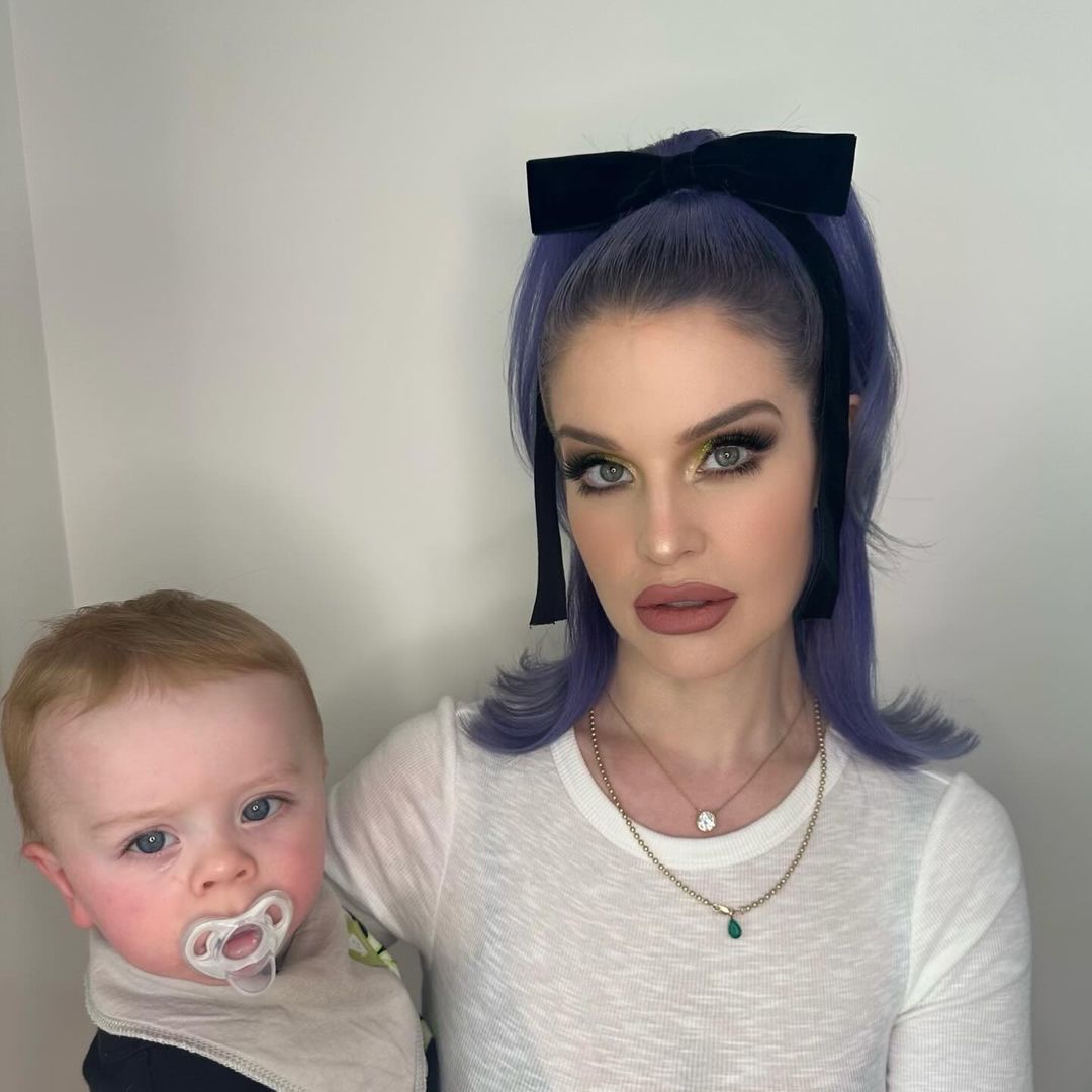 Kelly Osbourne is 'legally changing' son Sidney's last name after 'huge fight' with boyfriend Sid Wilson