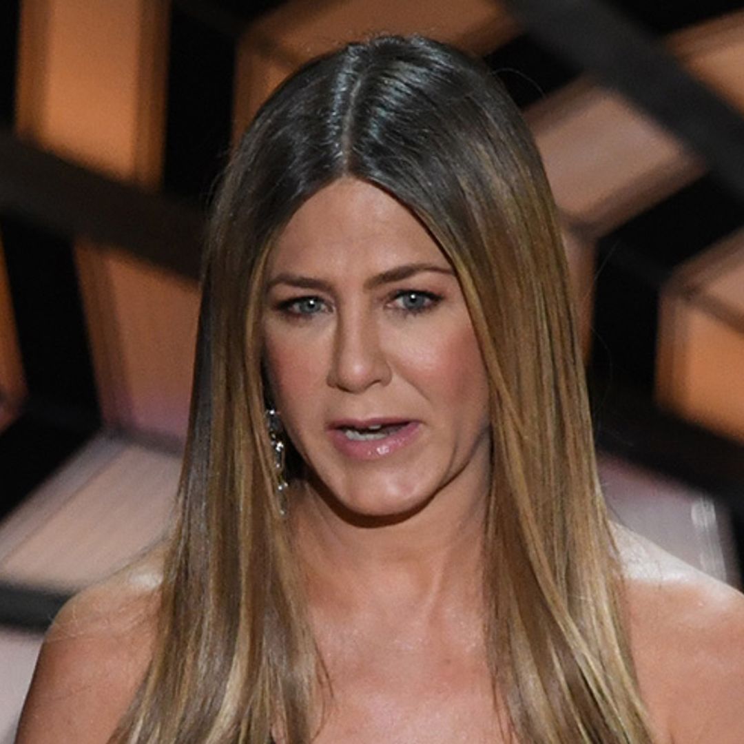 Jennifer Aniston pays emotional tribute to Bill Paxton during Oscar In Memoriam segment