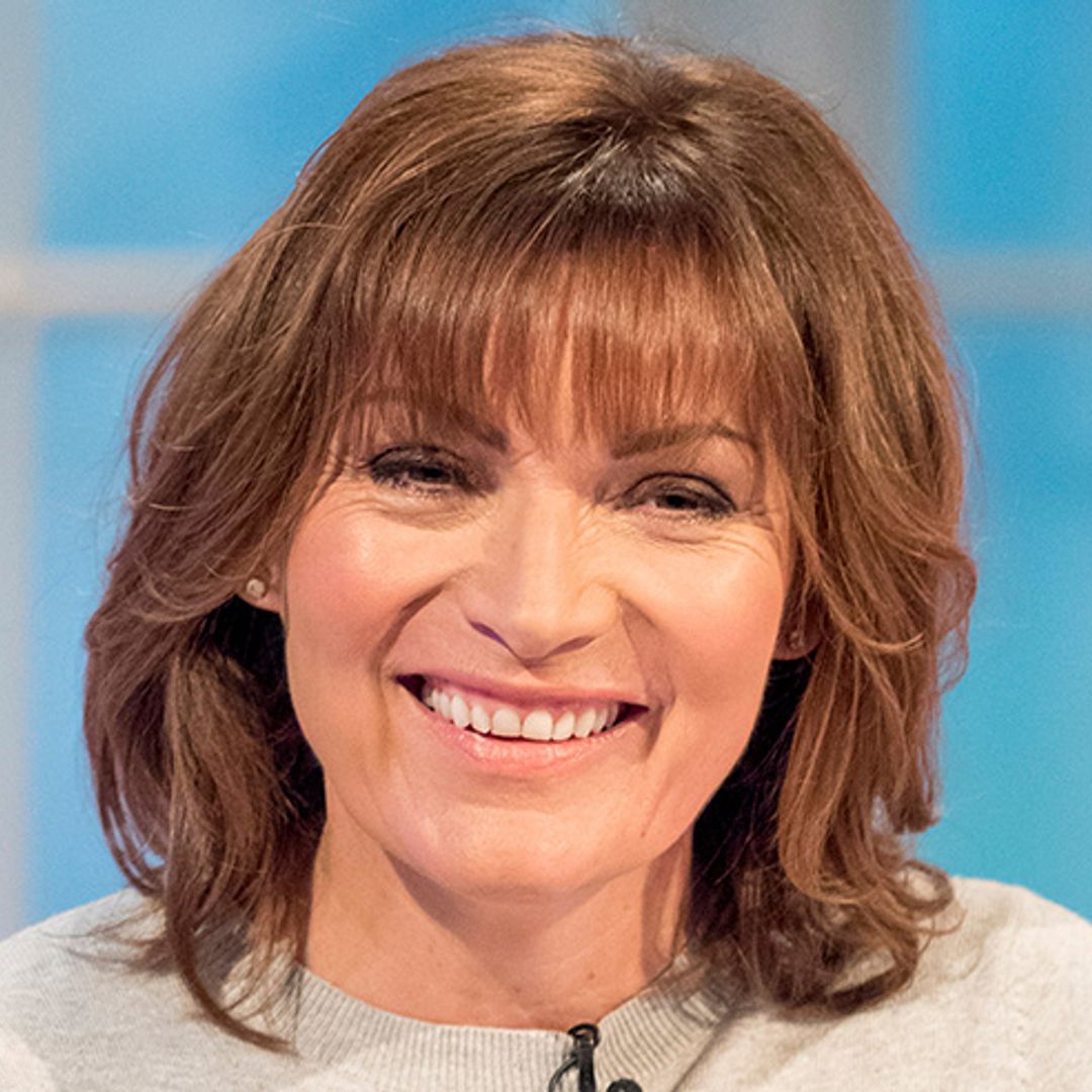Lorraine Kelly stuns viewers with her stylish £12.50 jumper!