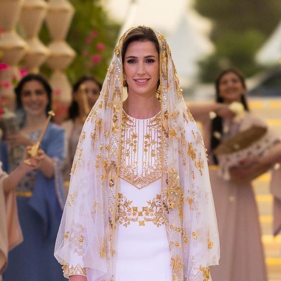 Rajwa Al-Saif's pre-wedding couture dress took over 1000 hours to complete