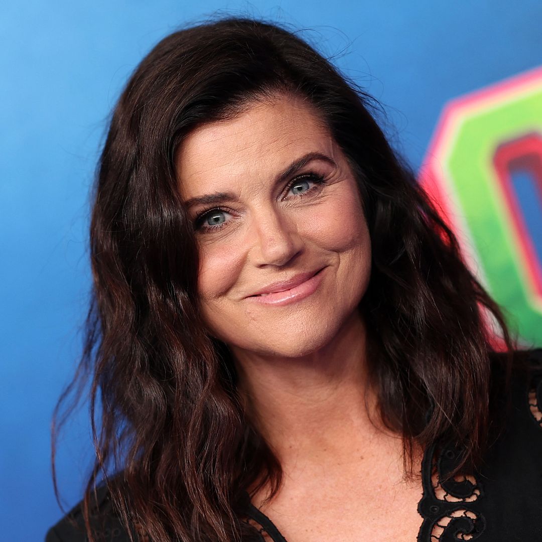 Meet '90s star Tiffani Thiessen's actor husband two lookalike children