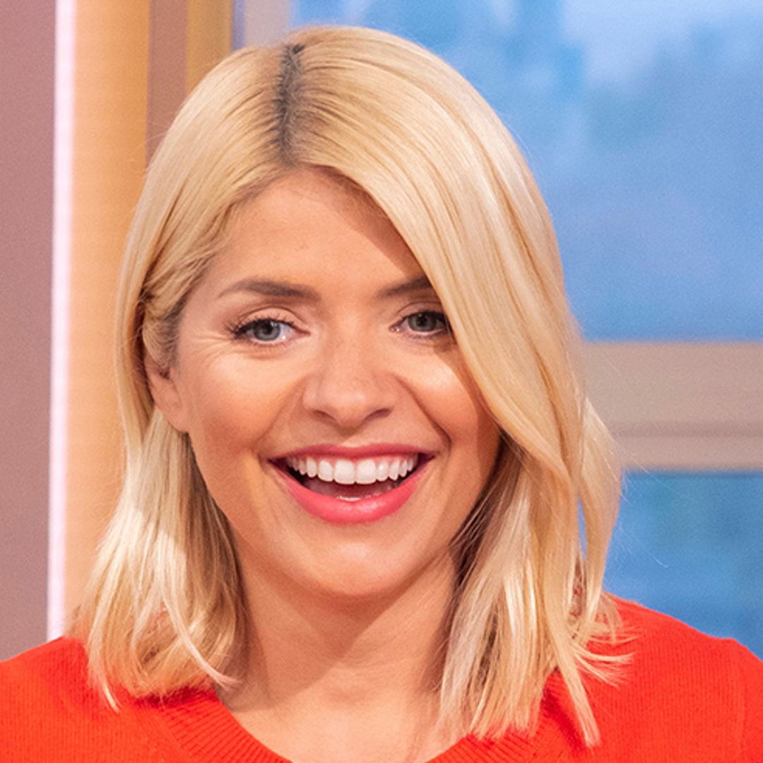 Spring ready! We all want Holly Willoughby's beautiful floral skirt