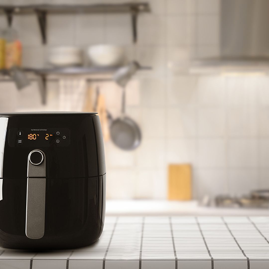 How to clean an air fryer in 4 quick and easy steps