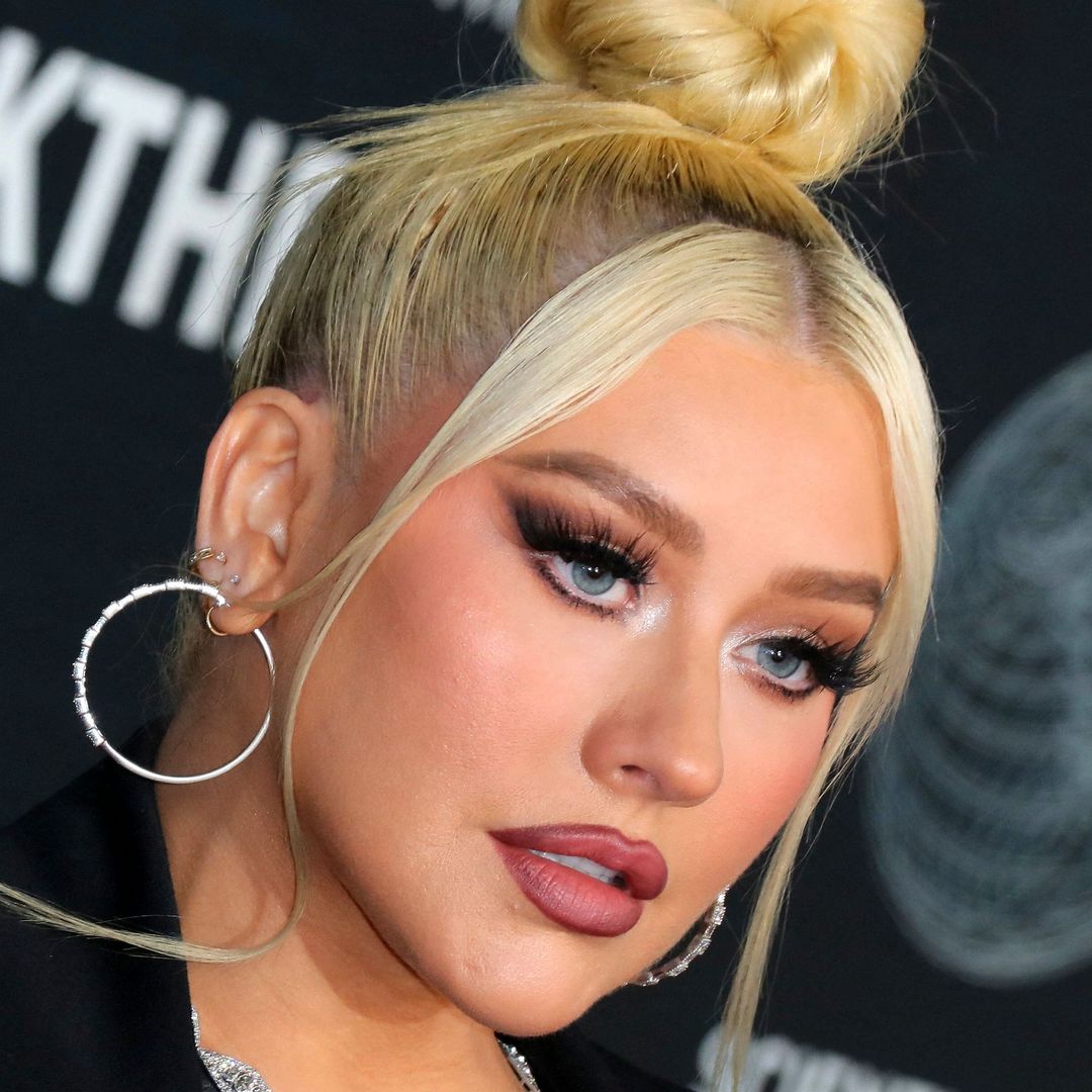 Christina Aguilera displays slimmed-down physique in jaw-dropping new pics