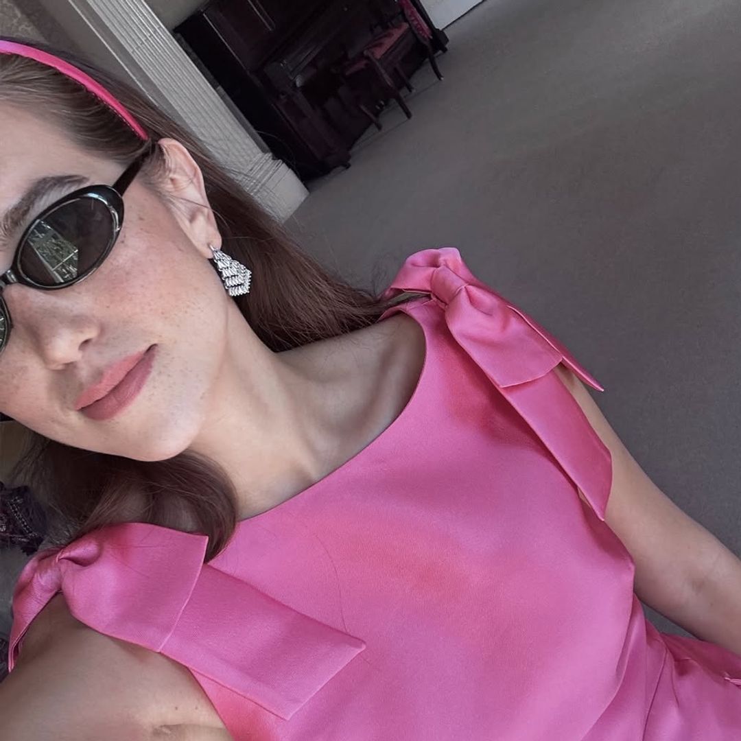 I let this AI choose my autumn wedding guest outfit - and it actually worked