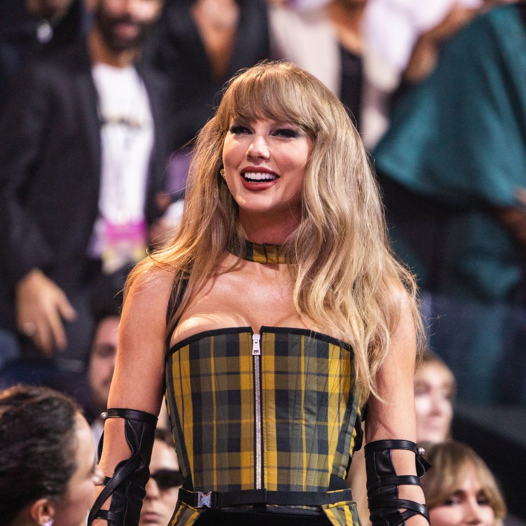 Taylor Swift thanks 'my boyfriend' Travis Kelce as she wins fifth Video of the Year award at 2024 MTV VMAs