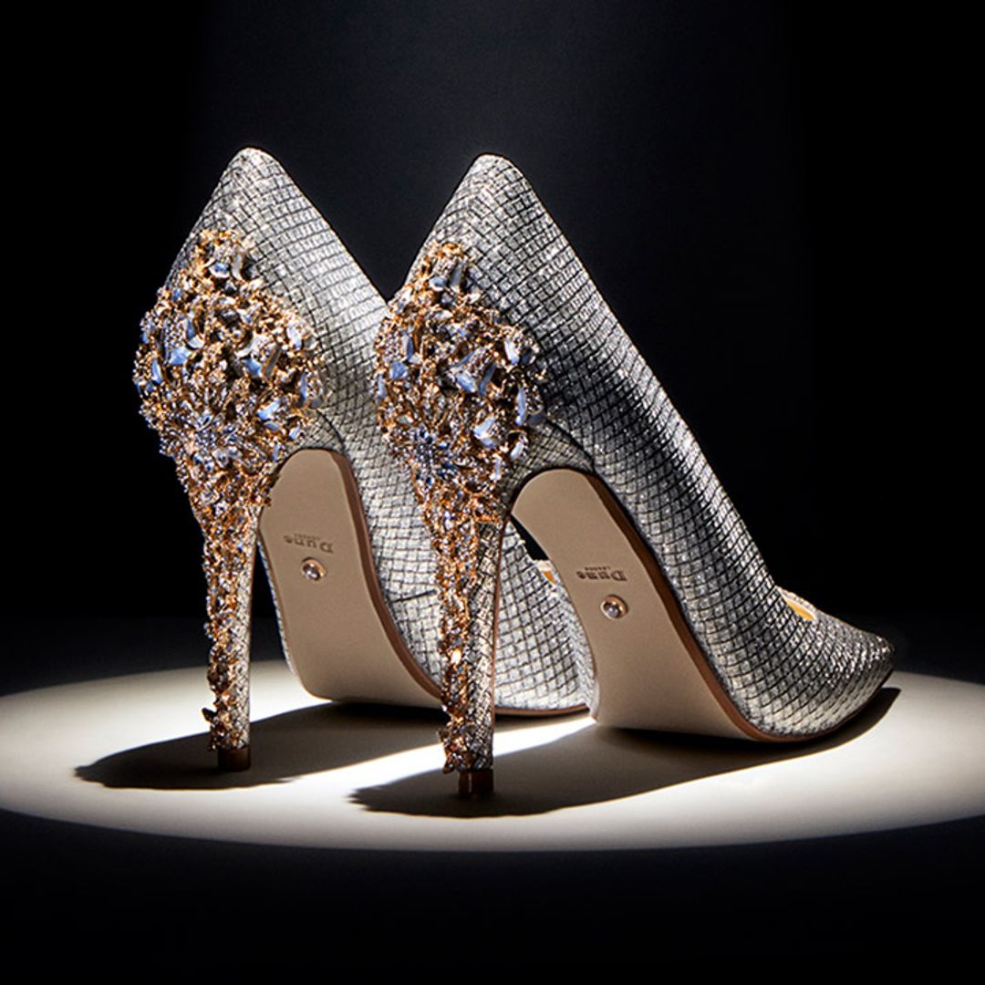 Jimmy Choo Saeda 100 Glitter Fabric Crystal Chain Ankle Strap Heels  Confetti – voilà.id