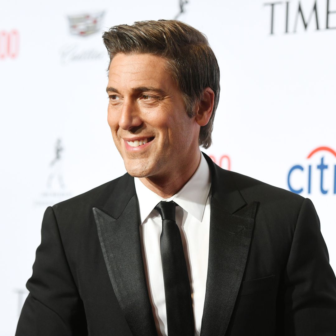 David Muir gets fans talking with rare glimpse into personal life during time away from work