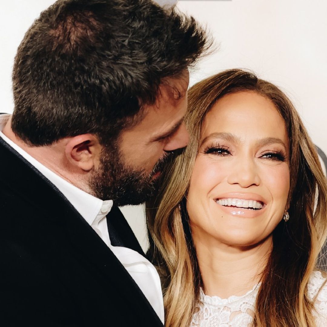 Jennifer Lopez serenades husband Ben Affleck during wedding reception