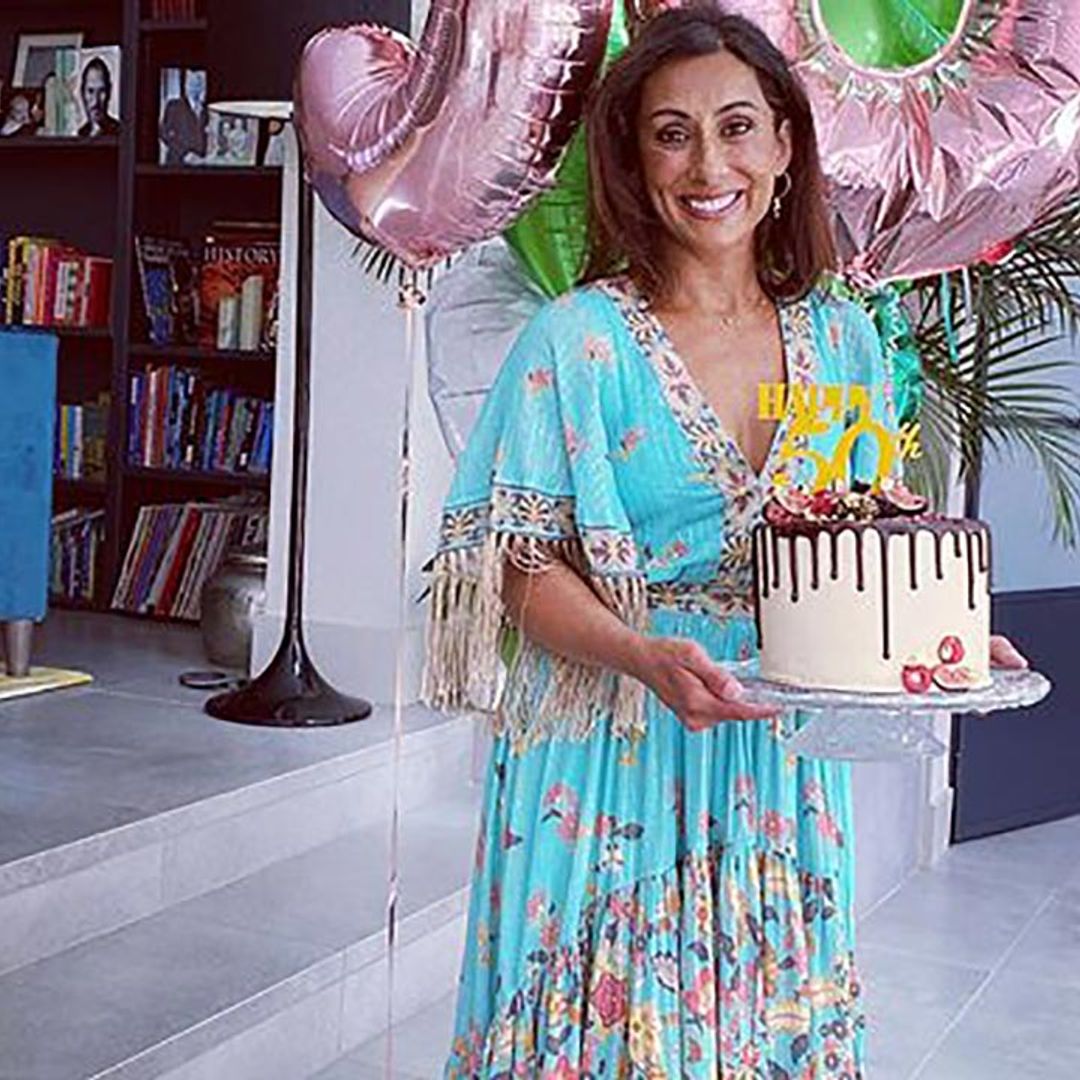 Saira Khan shows off her stunning 'tropical' living room in new workout video